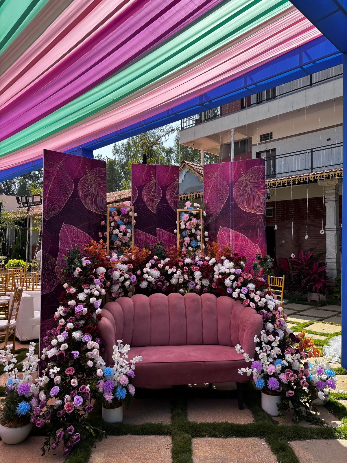 Elegant wedding decor